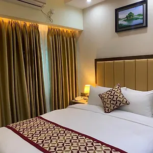 Royal Hotel